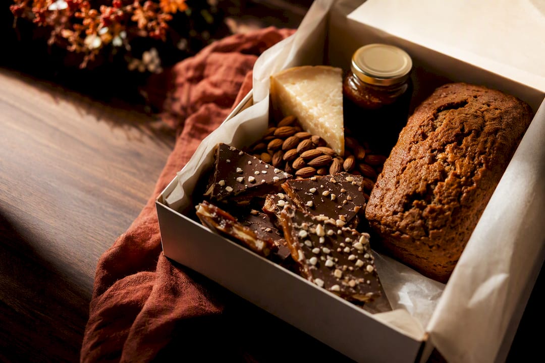 Ship-ready Thanksgiving food gift assortment